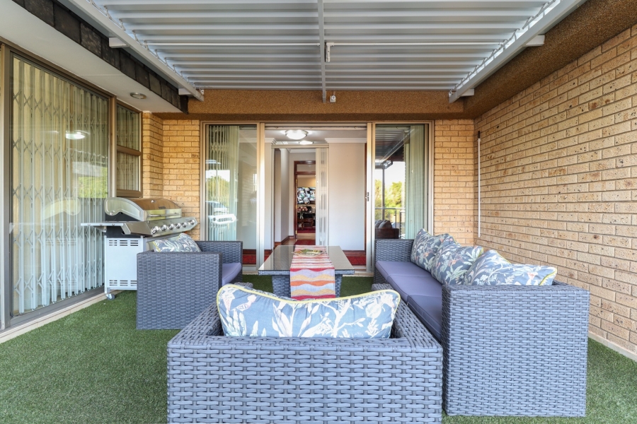 4 Bedroom Property for Sale in Heuwelsig Free State